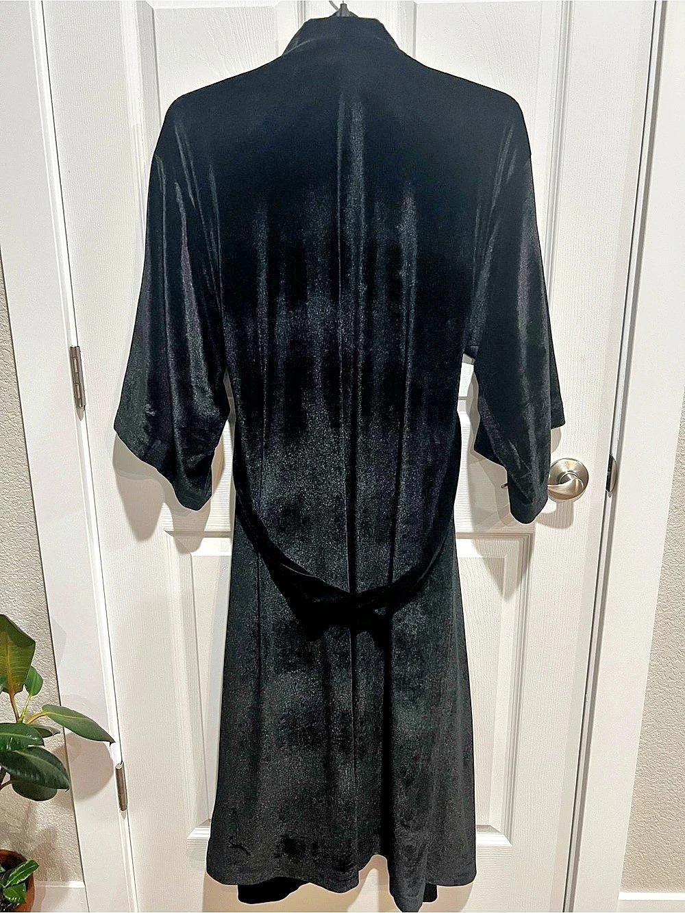 Black Velvet Robe - Picture 2 of 7